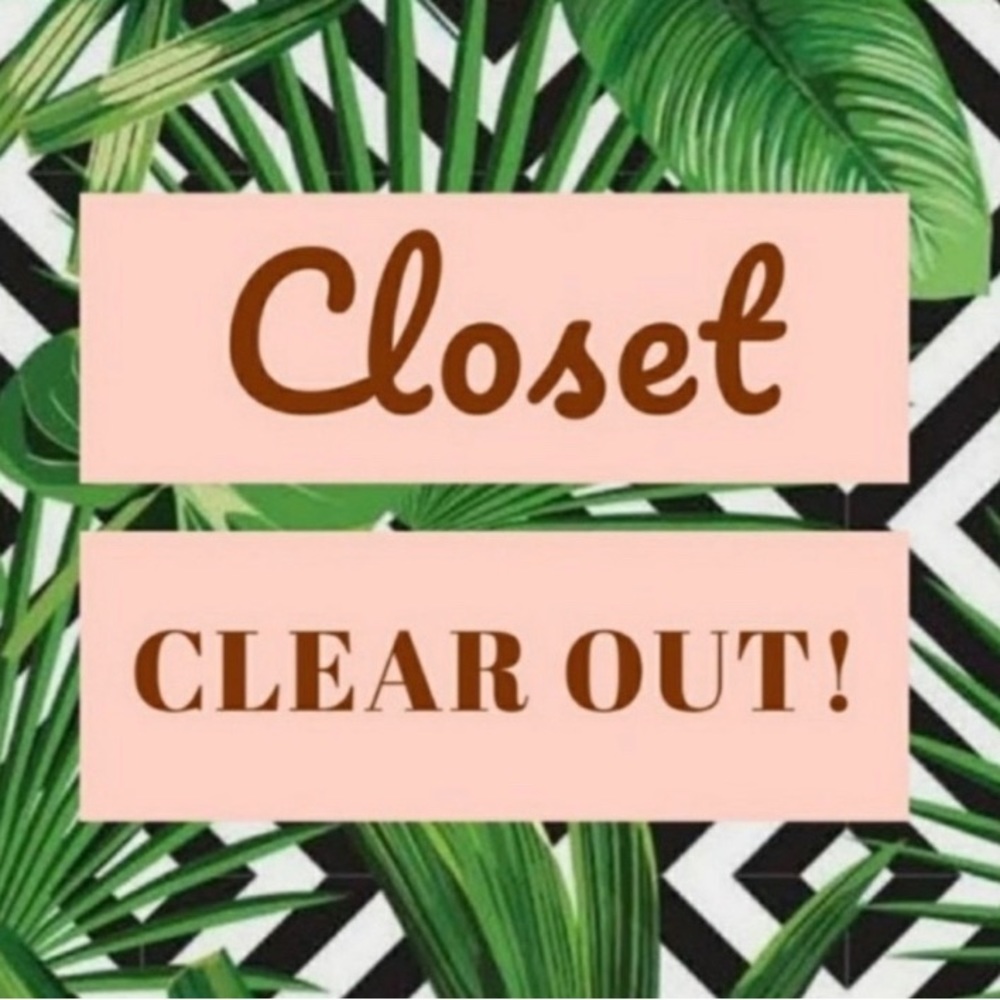 Needing to clear out my posh closet! No reasonable offer will be turned …